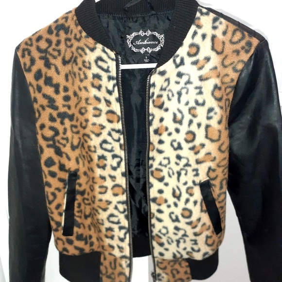 Ambiance Jackets & Blazers - Lepoard Jacket
